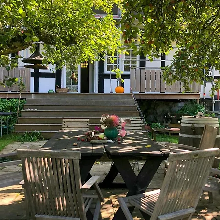 Historic Manor House At Gelskov Estate Vakantiehuis Ringe