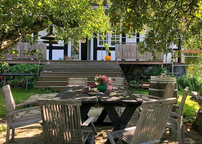 Historic Manor House At Gelskov Estate Vakantiehuis Ringe